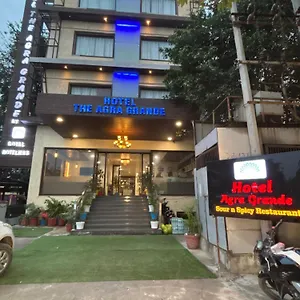 Agra Grande By Goyal Hoteliers *** Агра