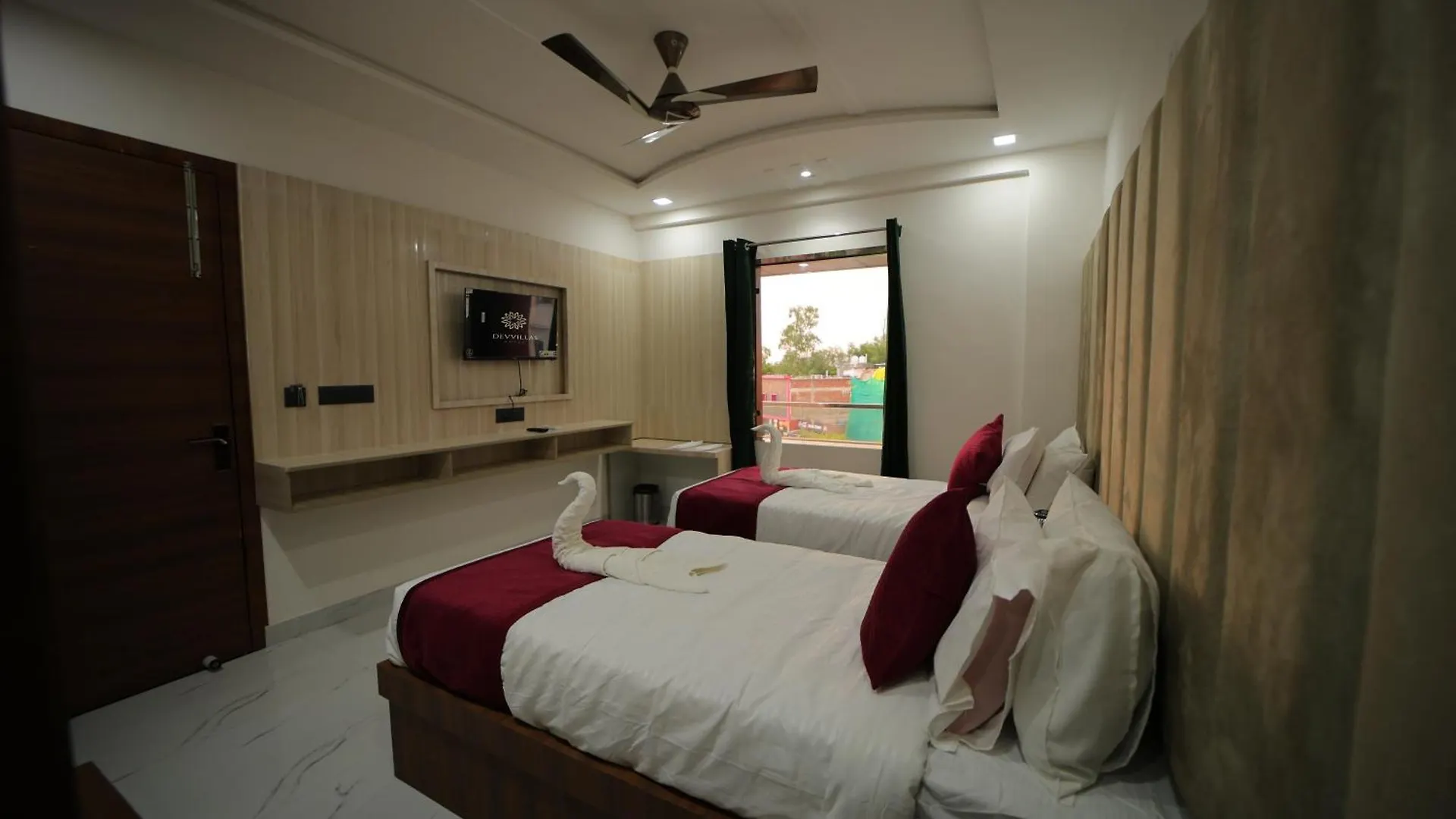 Hotel Dev Villas Agra   Agra (Uttar Pradesh)