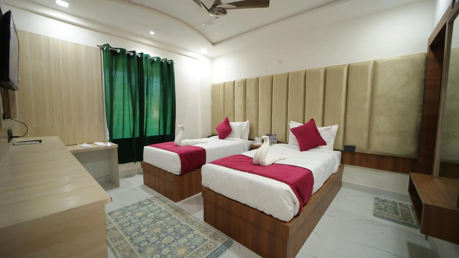 Hotel Dev Villas Agra   Agra (Uttar Pradesh)