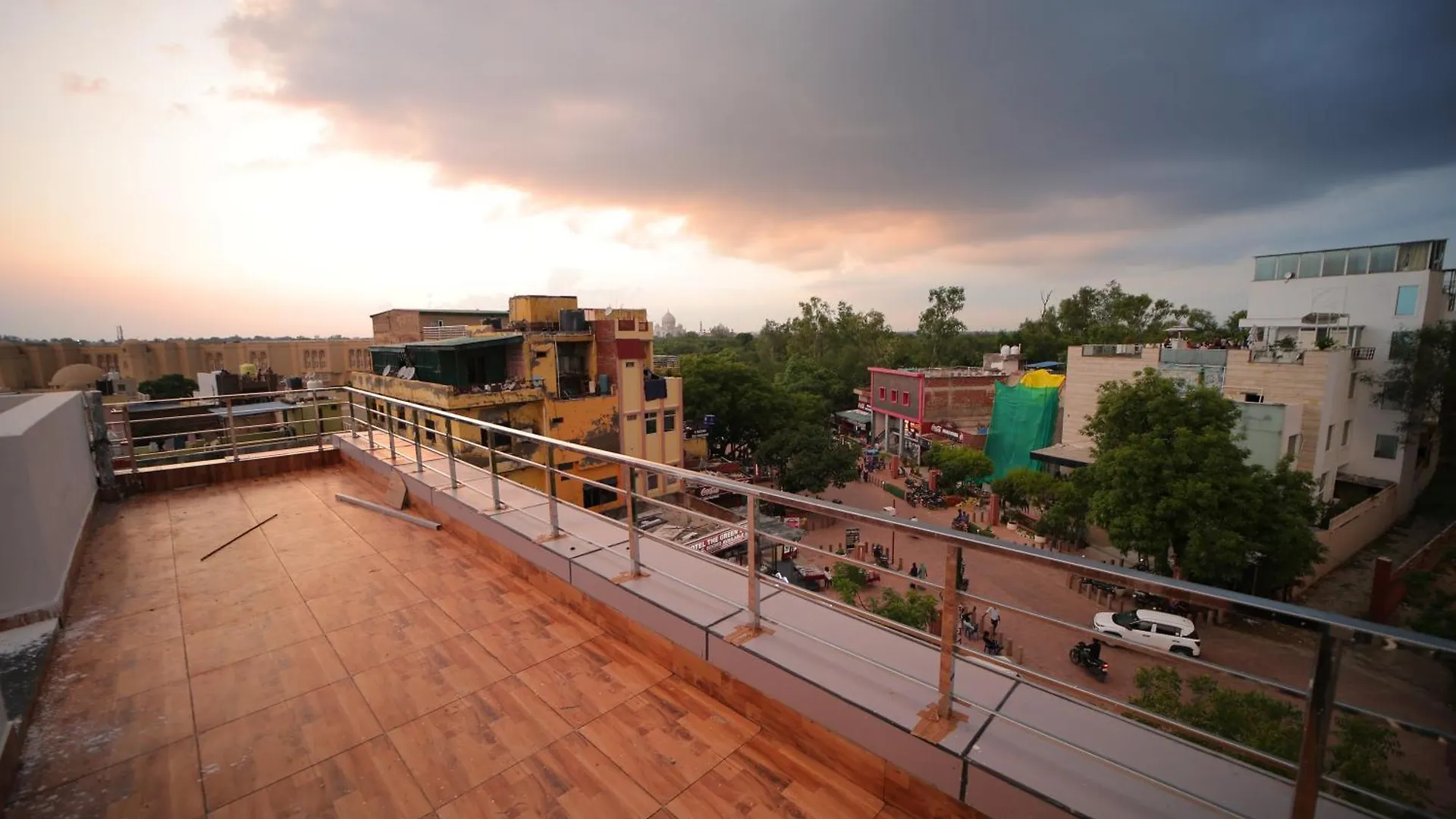 Hotel Dev Villas Agra  3*, Agra (Uttar Pradesh)