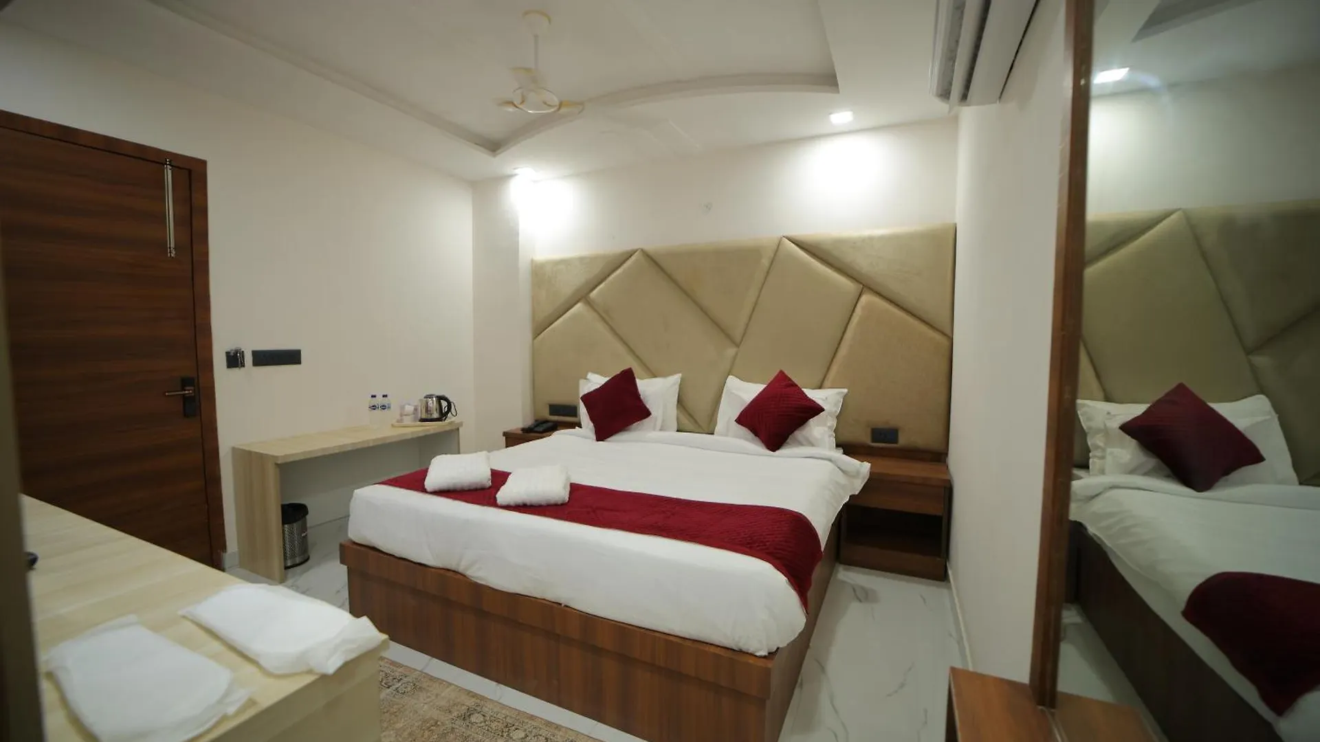 Hotel Dev Villas Agra